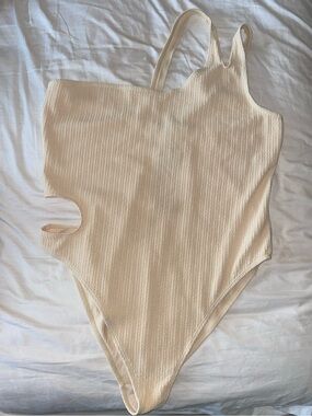 PrettyLittleThing Cream Textured One-Shoulder Swimsuit